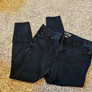 Torrid Bombshell Black skinny jeans